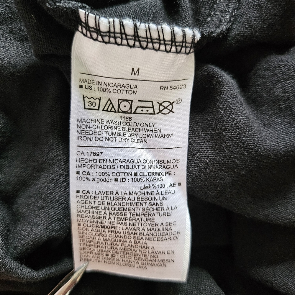 NEW Old Navy Black Rick & Morty Screen-Printed Graphic Short Sleeve T-Shirt - Picture 7 of 7